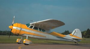 Cessna 195 Ground Power Equipment