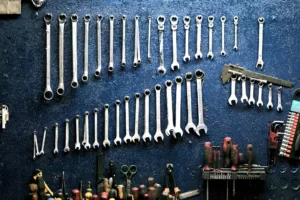 Spanners vs Wrenches: What’s the difference between them in the UK?
