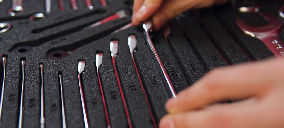 Organise Your Tools with Shadow Foaming